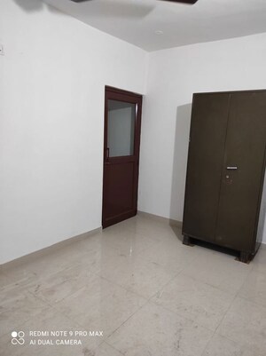 Room in 1 BHK Independent House at Sector 4 – for Rent