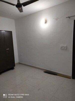 Room in 1 BHK Independent House at Sector 4 – for Rent