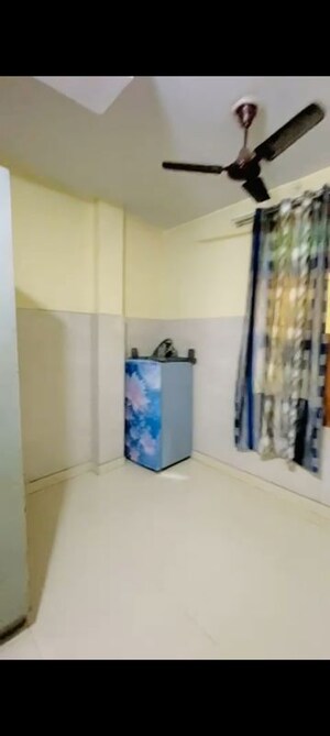 Room in 1 BHK Apartment at Dwarka Sector 16 – for Rent