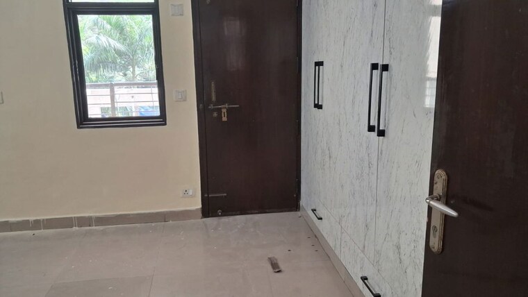 Bathroom, pioneer-park-araya 2 Bedroom 1200 Sq.Ft. Apartment In Sector 61 Gurgaon 10736583
