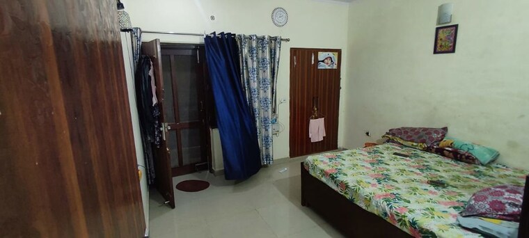 Bedroom, sector 4 1 Bedroom 733 Sq.Ft. Independent House In Sector 4 Gurgaon 10736617