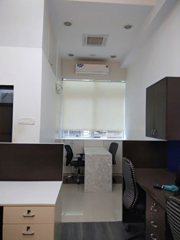 Team Area, crystal-plaza-andheri-west Commercial Office Space 490 Sq.Ft. In Andheri West Mumbai 10736626