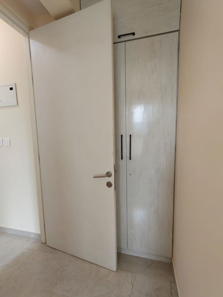 Room, tata-serein 1 Bedroom 470 Sq.Ft. Apartment In Pokhran Road No Two Thane 10736631