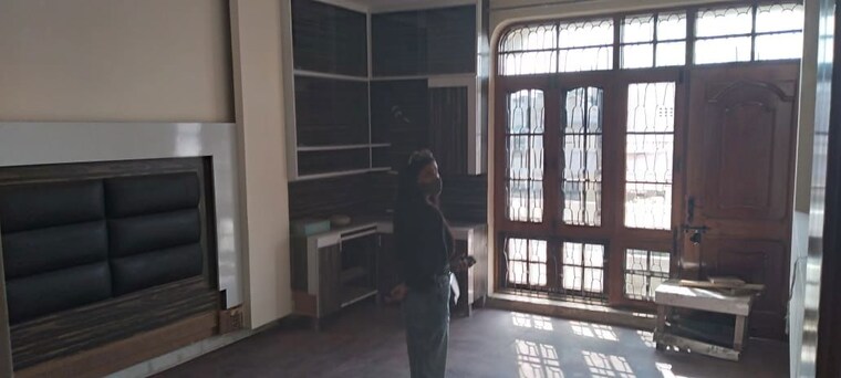  Parking, sector 4 1 Bedroom 1020 Sq.Ft. Independent House In Sector 4 Gurgaon 10736648