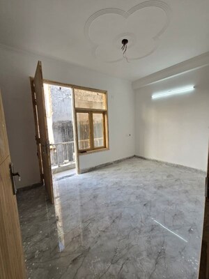 Room in 1 BHK Apartment at Freedom Fighters Enclave – for Rent