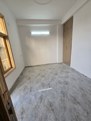 Room in 1 BHK Apartment at Freedom Fighters Enclave – for Rent