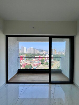 Room in 3 BHK Apartment at Raymond The Invictus By GS, Pokhran Road No One – for Sale