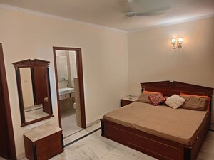 Bedroom in 3 BHK Apartment at Suncity Essel Tower, Sector 28 – for Rent