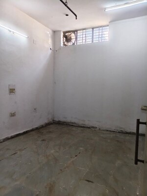 Room in  Warehouse at Sector 63 – for Rent