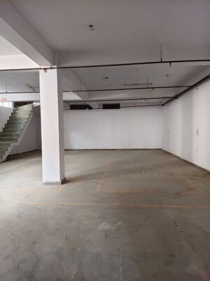 Room in  Warehouse at Sector 63 – for Rent