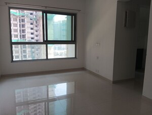 2 BHK Apartment For Rent in Kalpataru Immensa, Kolshet Road