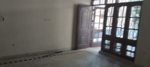 Room in 1 BHK Independent House at Sector 4 – for Rent