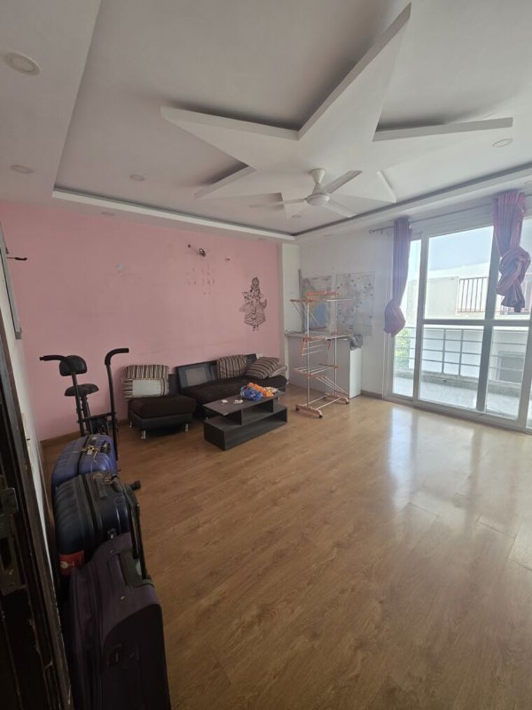 Team Area, sector 56 3 Bedroom 280 Sq.Ft. Builder Floor In Sector 56 Gurgaon 10736681