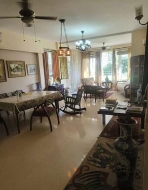 Living Room in 3 BHK Apartment at Orchid Petals, Sector 49 – for Rent
