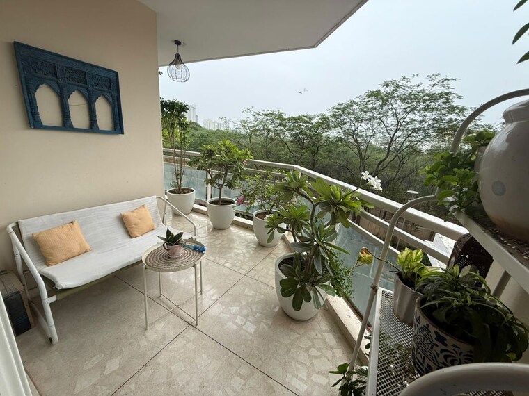 Balcony, dlf-park-place 3 Bedroom 2329 Sq.Ft. Apartment In Sector 54 Gurgaon 10736613