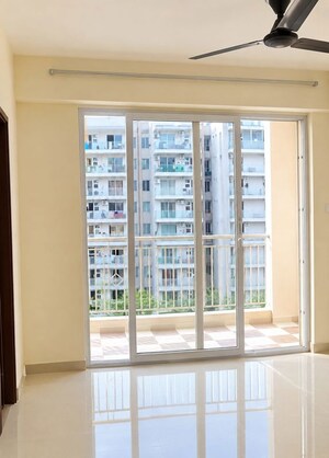 2 BHK Apartment For Rent in Shree Vardhman Green Court, Sector 90