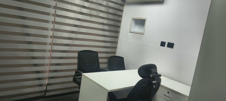 Team Area, sector 63 Commercial Office Space 1000 Sq.Ft. In Sector 63 Noida 10736764