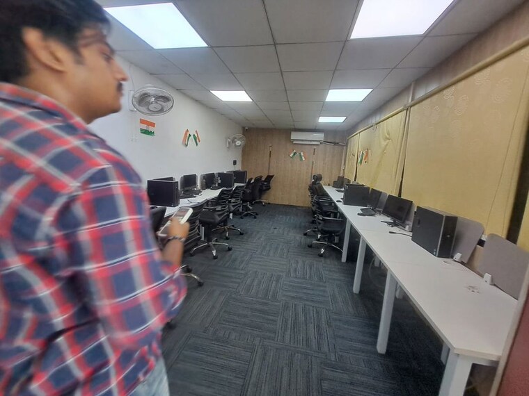 Team Area, sector 63 Commercial Office Space 630 Sq.Ft. In Sector 63 Noida 10736706