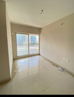 Room in 2 BHK Apartment at Sugee Atharva, Prabhadevi – for Sale