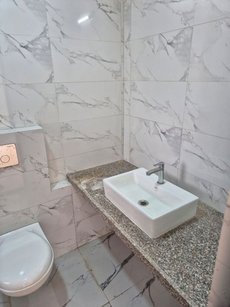 Bathroom, hubtown-rising-city 3 Bedroom 1073 Sq.Ft. Apartment In Ghatkopar East Mumbai 10736779