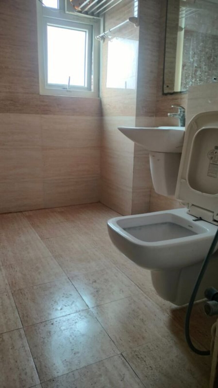 Bathroom, sector 76 4 Bedroom 2140 Sq.Ft. Apartment In Sector 76 Noida 10736847