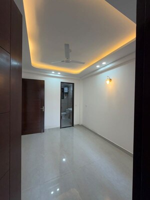 Room in 2 BHK Builder Floor at Chattarpur – for Rent