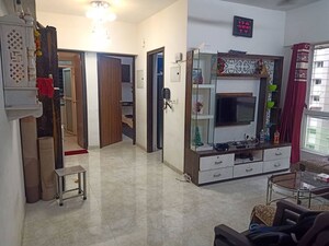 1 BHK Apartment For Sale in Lodha Amara, Kolshet Road
