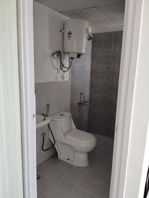 Bathroom in 2 BHK Apartment at Suncity Avenue 76, Sector 76 – for Sale