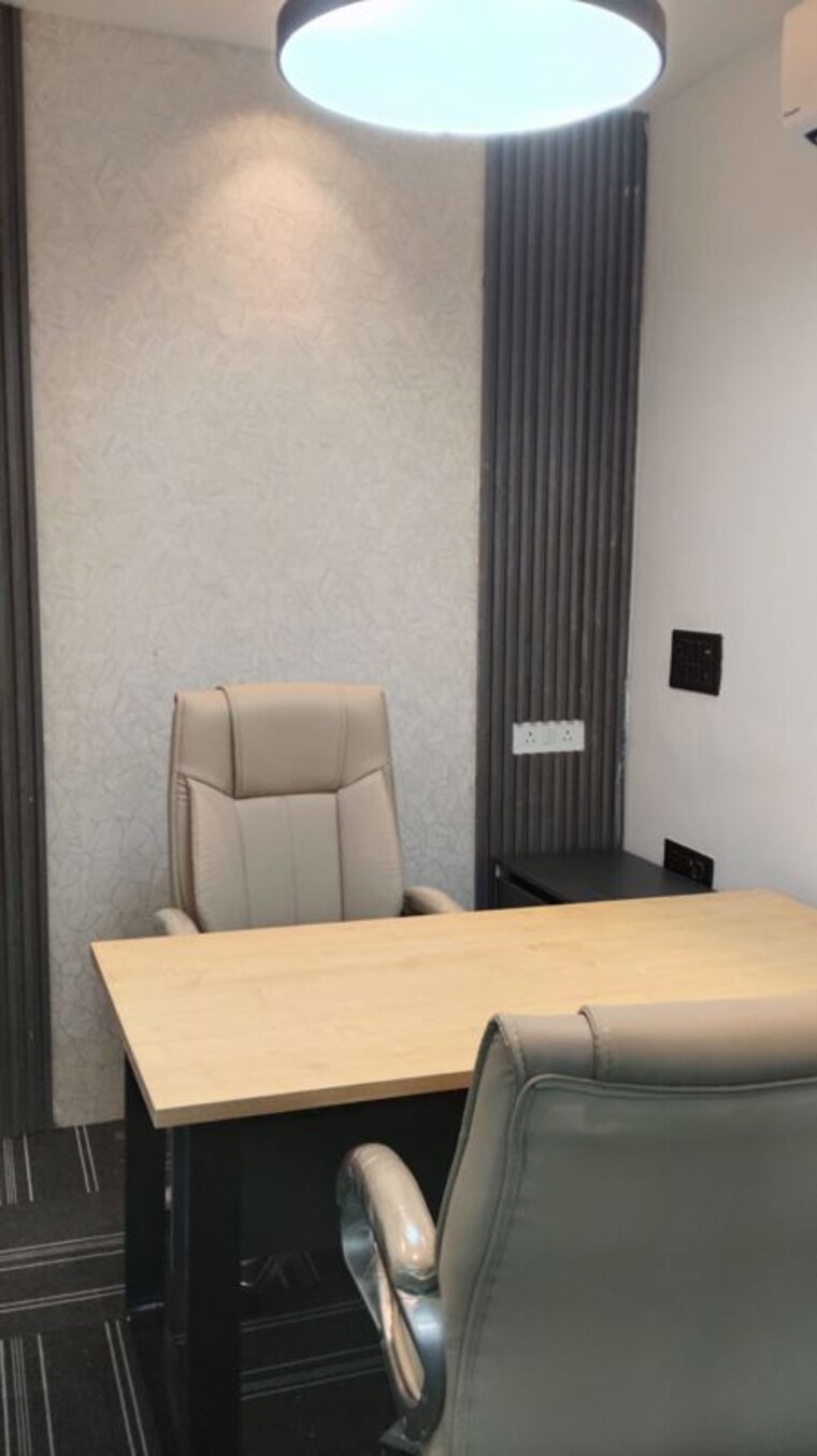 Bathroom, sector 63 Commercial Office Space 3200 Sq.Ft. In Sector 63 Noida 10732558
