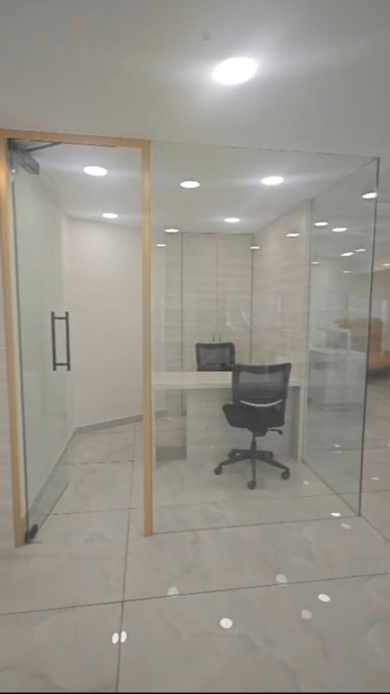 Common Area, ornate-solitaire Commercial Office Space 900 Sq.Ft. In Dahisar East Mumbai 10736888