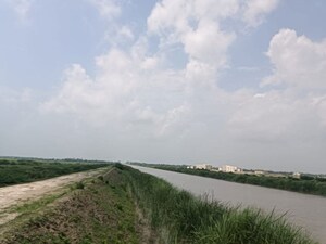   Land at Dakhena Sekhpur – for Sale