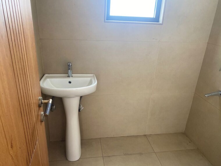 Bathroom, aerocity 4 Bedroom 4079 Sq.Ft. Apartment In Aerocity Chandigarh 10736946