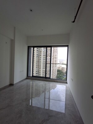 Room in 3 BHK Apartment at Viceroy Savana, Kandivali East – for Rent