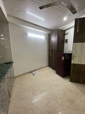 Room in 1 BHK Builder Floor at Neb Sarai – for Rent