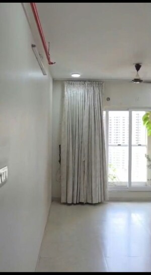 2 BHK Apartment For Rent in Dosti West County, Balkum Pada