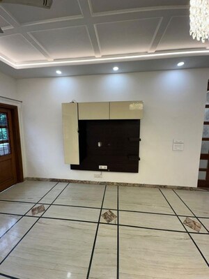 3 BHK Builder Floor For Rent in Dlf City Phase 3