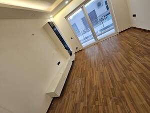 Room in 3 BHK Apartment at Bestech Park View Spa Next, Sector 67 – for Rent