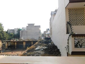 1 BHK Independent House – Exterior View View at Sector 14 - for Rent