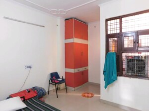 Room in 1 BHK Independent House at Sector 14 – for Rent