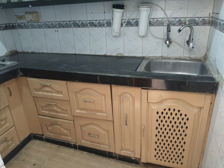 Kitchen, shalimar bagh 4 Bedroom 1720 Sq.Ft. Apartment In Shalimar Bagh Delhi 10727314