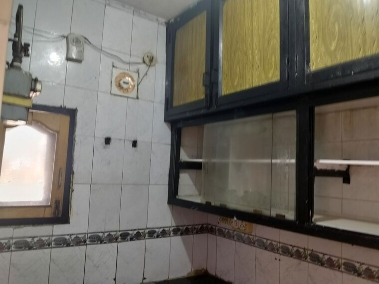 Kitchen, shalimar bagh 4 Bedroom 1720 Sq.Ft. Apartment In Shalimar Bagh Delhi 10727314