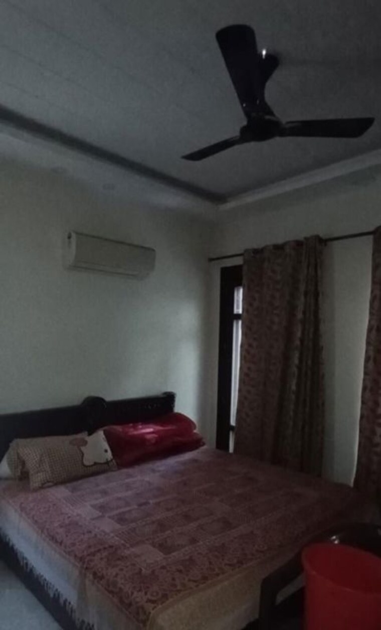 Bedroom, sector 37 3 Bedroom 1000 Sq.Ft. Builder Floor In Sector 37 Chandigarh 10737095