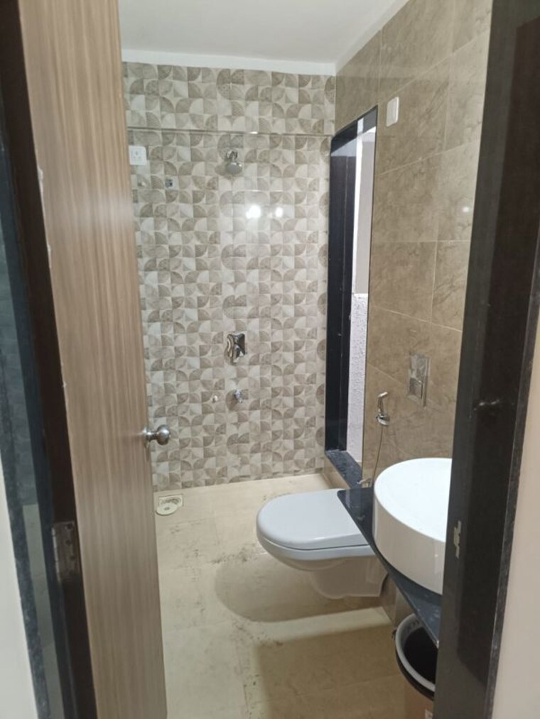 Bathroom, mahavir-square 2 Bedroom 624 Sq.Ft. Apartment In Manpada Thane 10737094