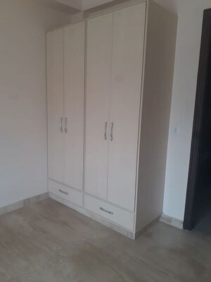 Room in 1 BHK Independent House at Sector 14 – for Rent