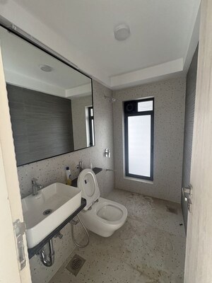 Team Area in 3 BHK Apartment at Nine Ramaa Krishna, Bandra East – for Rent