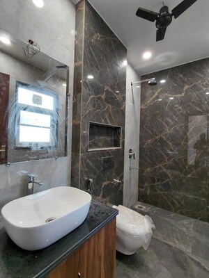 Attached Bathroom in 2 BHK Villa at Sector 46 – for Rent