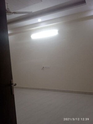 Room in 2 BHK Independent House at Sector 14 – for Rent
