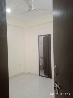 Room in 2 BHK Independent House at Sector 14 – for Rent
