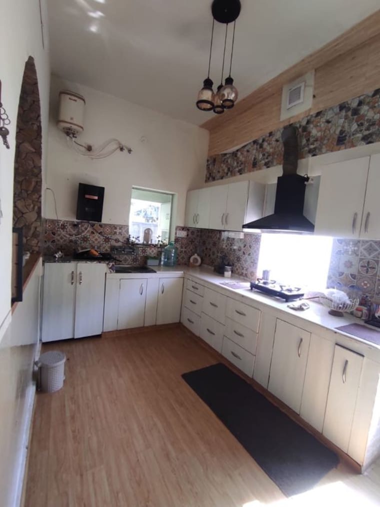 Kitchen, shahastradhara road 3 Bedroom 285 Sq.Yd. Independent House In Shahastradhara Road Dehradun 10736730