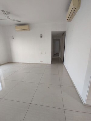 Room in 2 BHK Apartment at Ireo Skyon, Sector 60 – for Rent